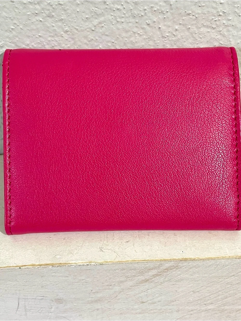 Free People Pink Pebbled Leather Wallet Heart Turn Lock Bifold Card Holder Y2K